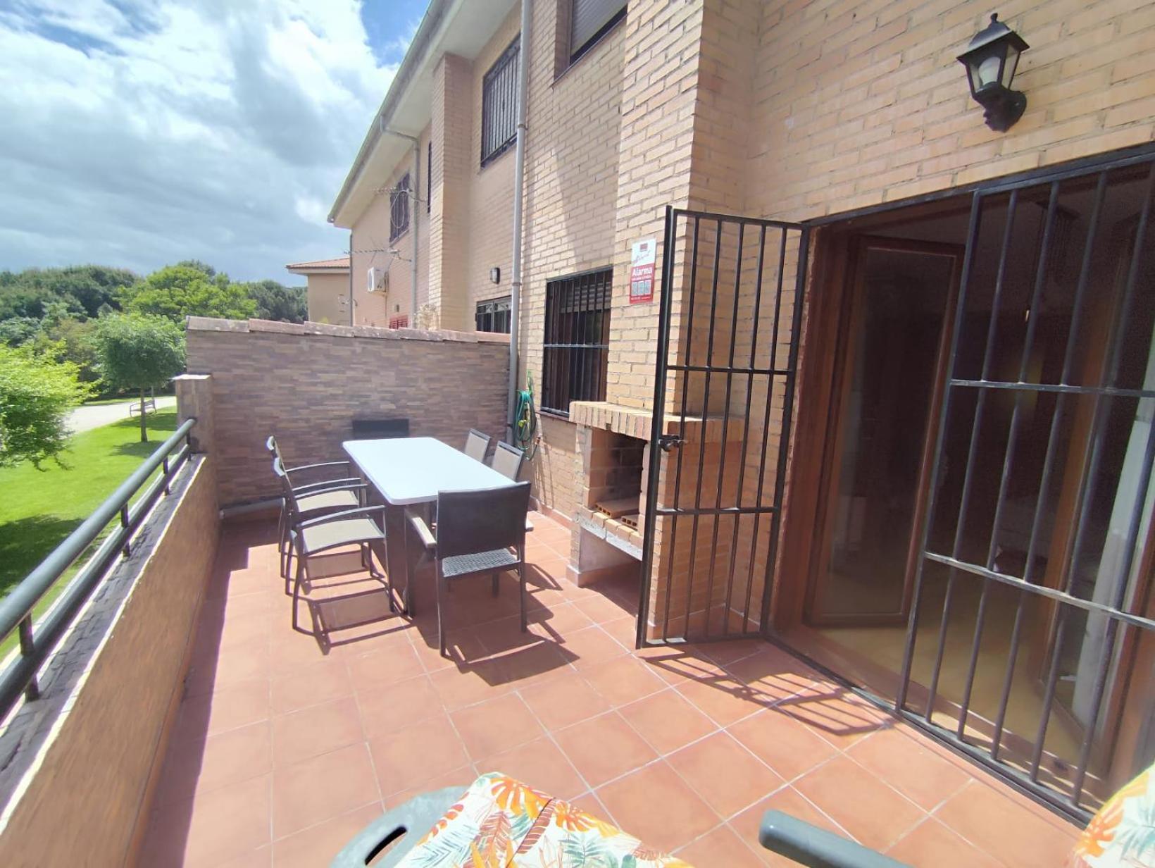 La Perla Del Valle Apartment *